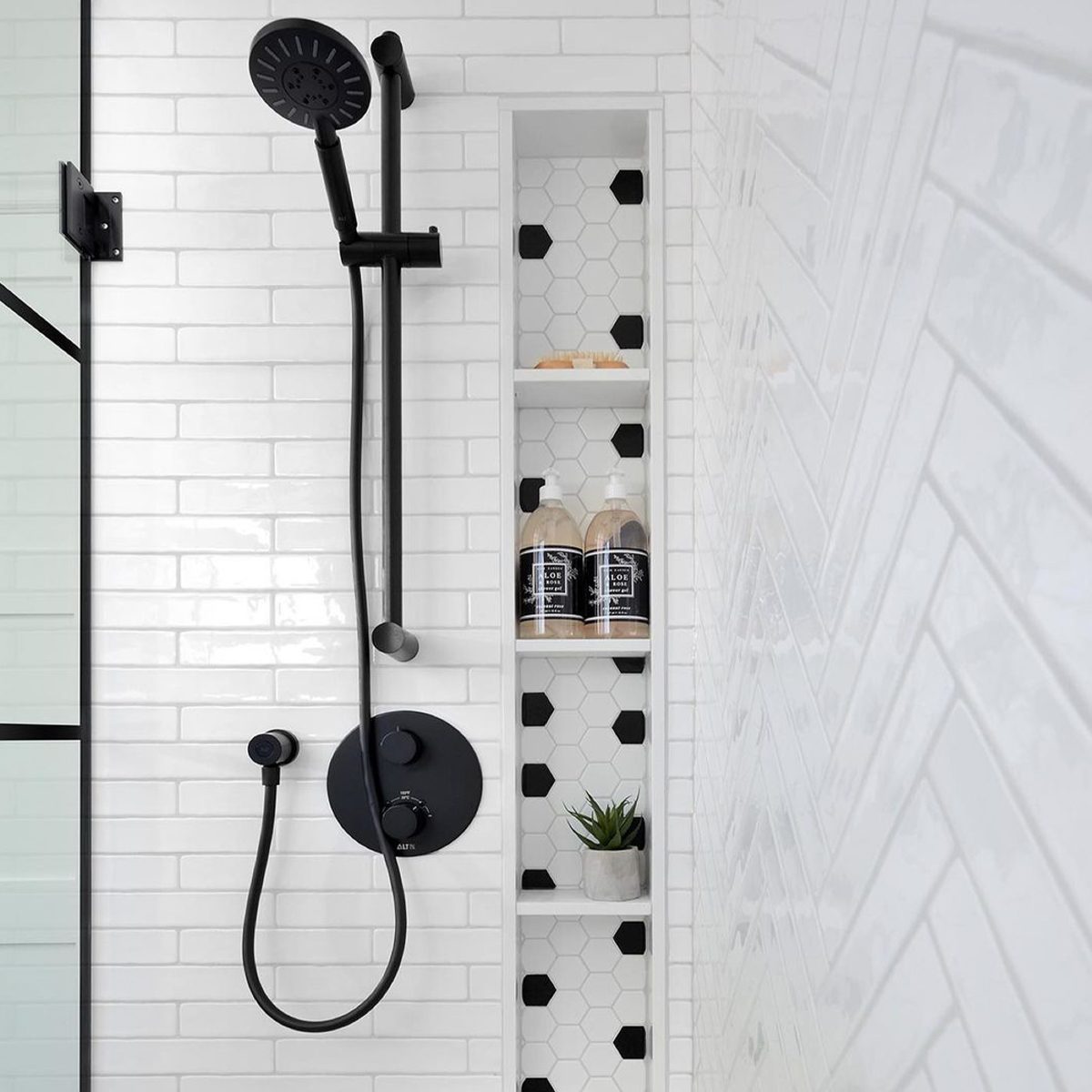10 Shower Niche Ideas for Your Bathroom