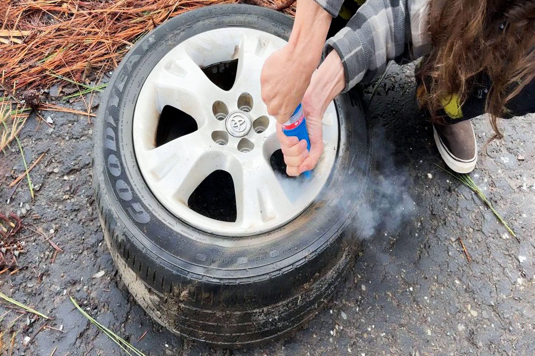 This Tire Repair Kit from TireJect Could Save You from a Roadside Emergency