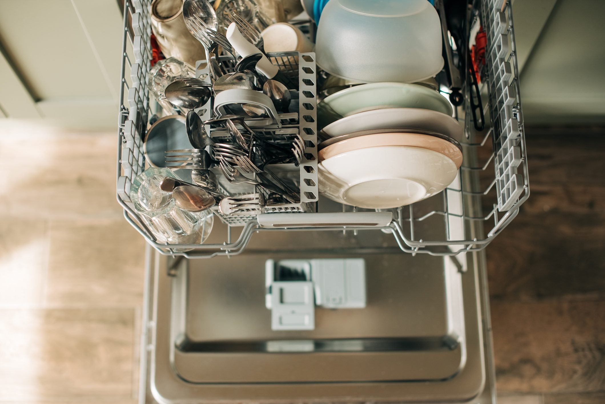 How To Use a Dishwasher Properly