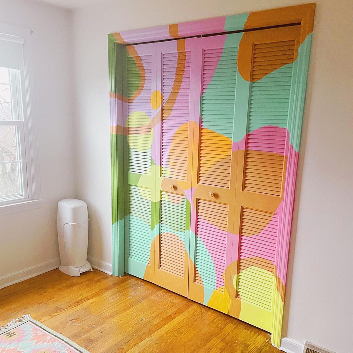 10 Diy Closet Door Ideas To Enhance Your Home Colorful Closet Doors Courtesy @saynihay