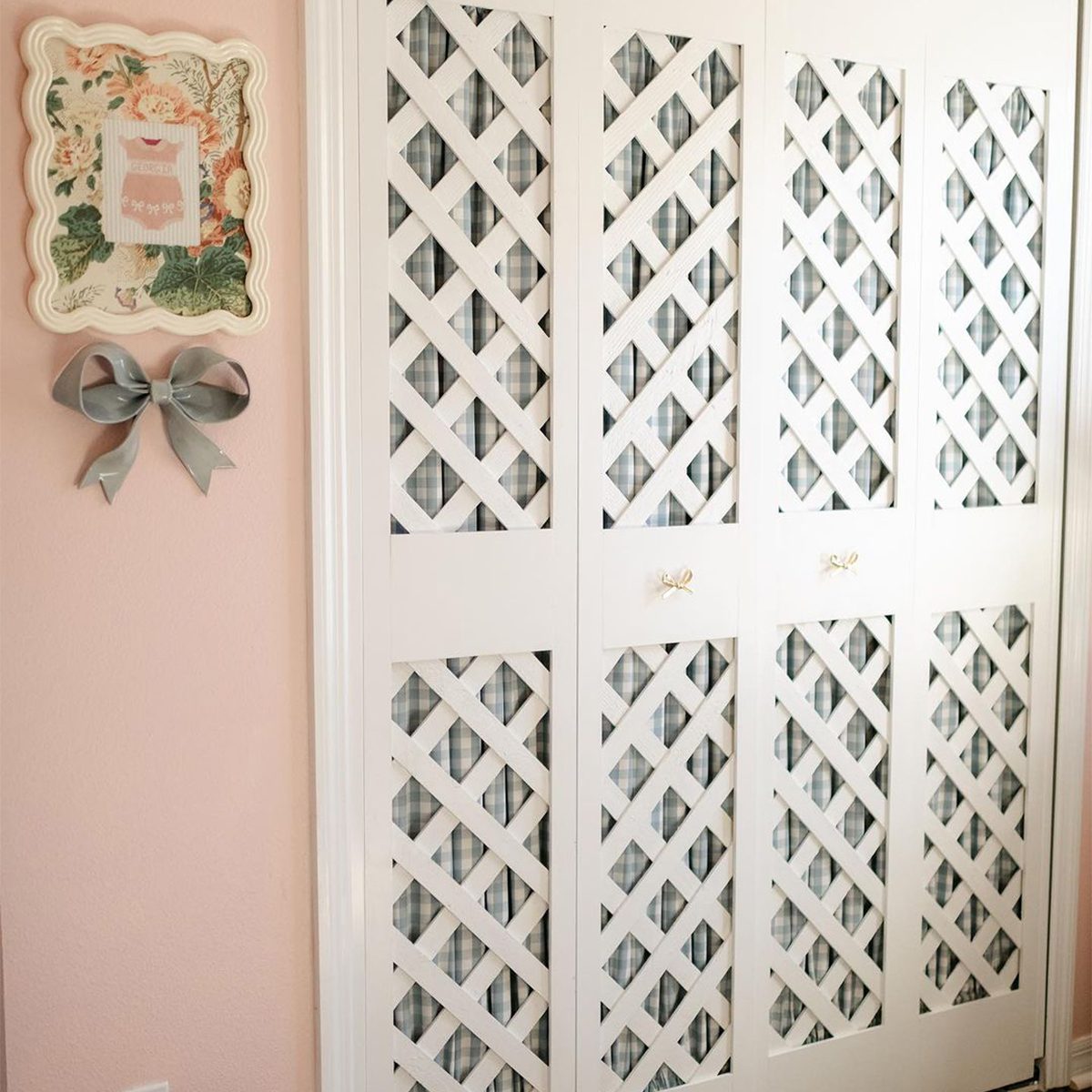 10 Diy Closet Door Ideas To Enhance Your Home Preppy Closet Doors Courtesy @kaliemcassady