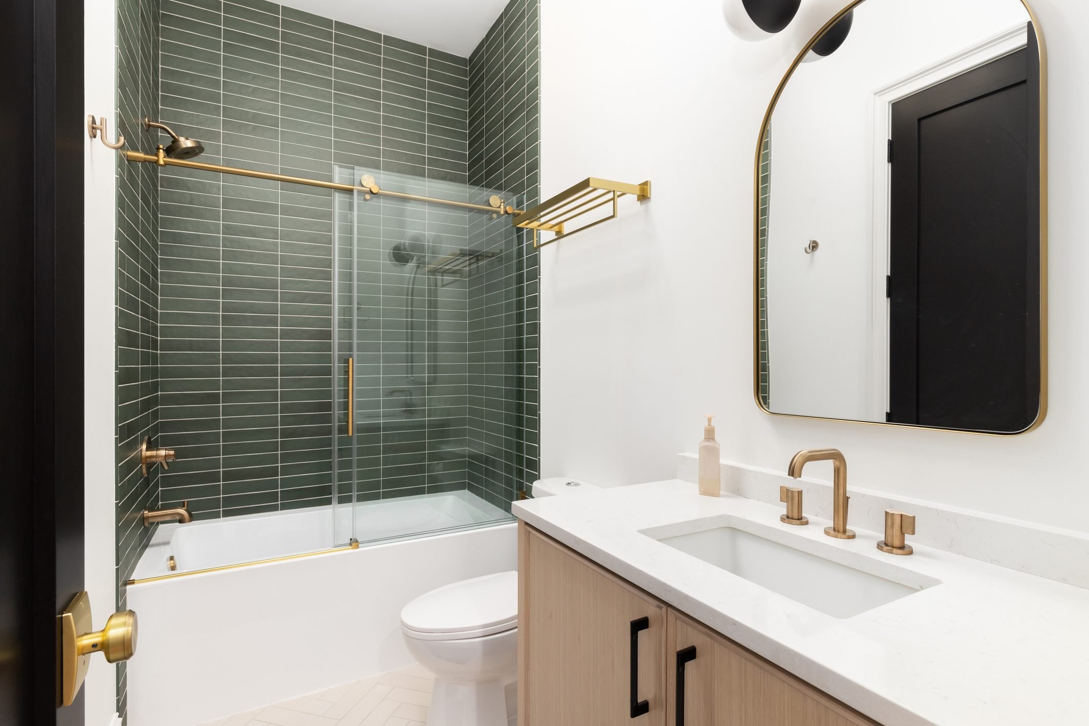 9 Popular Bathroom Styles for Your Home