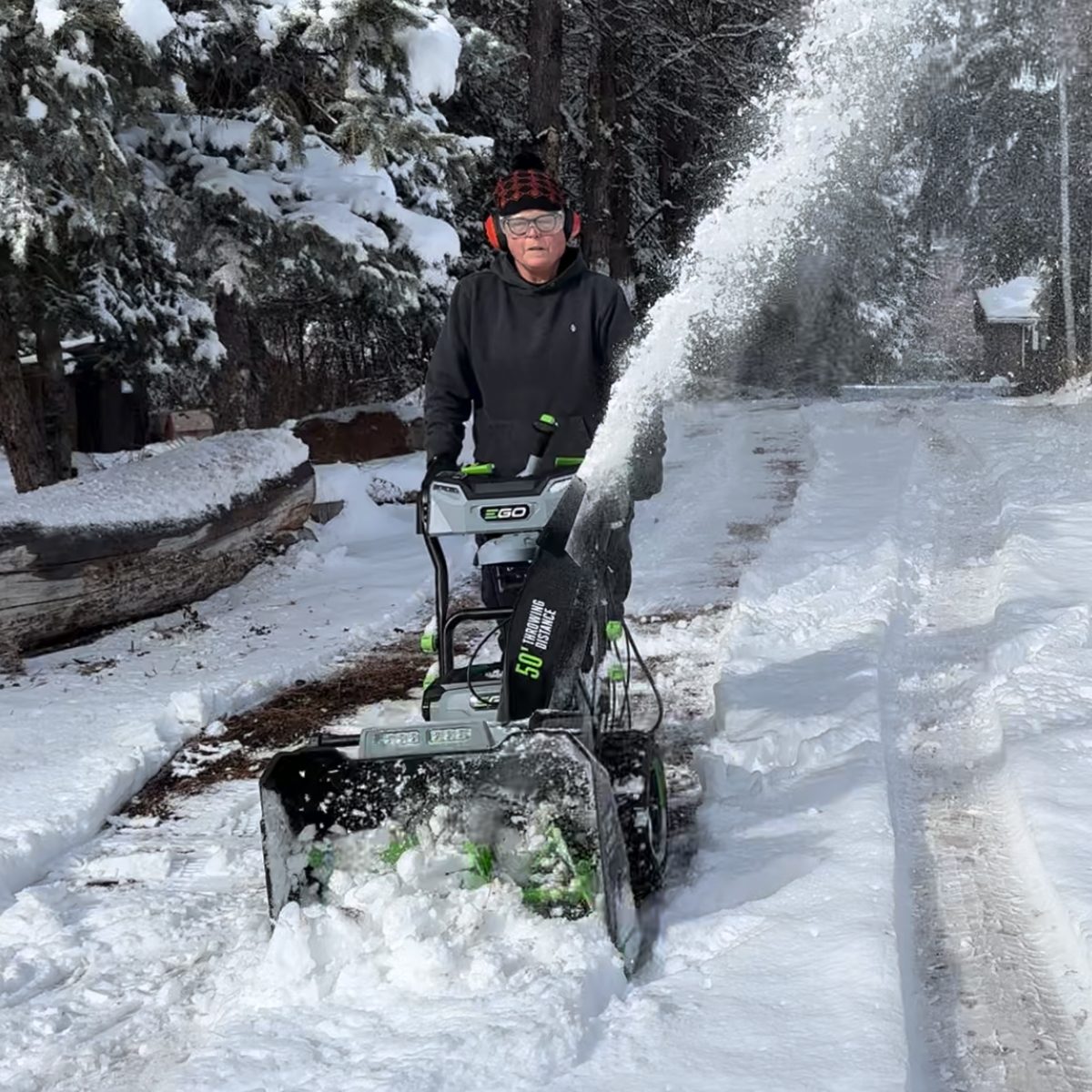 4 Best Cordless Snow Blowers, According to Experts and Testing