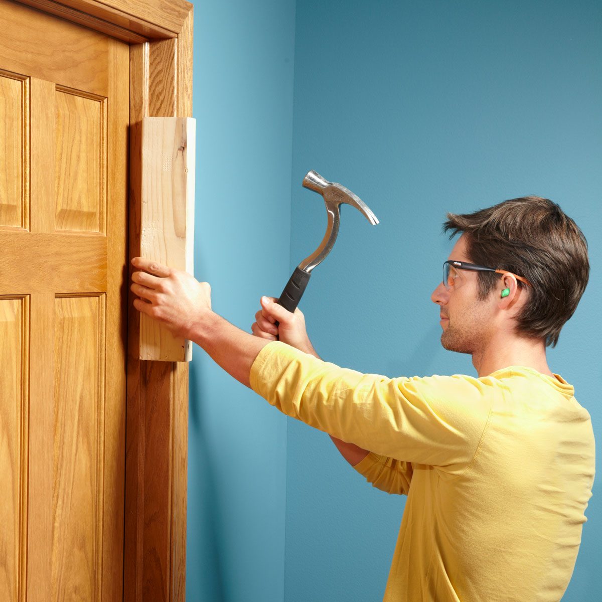 3 Ways To Fix A Rattling Door