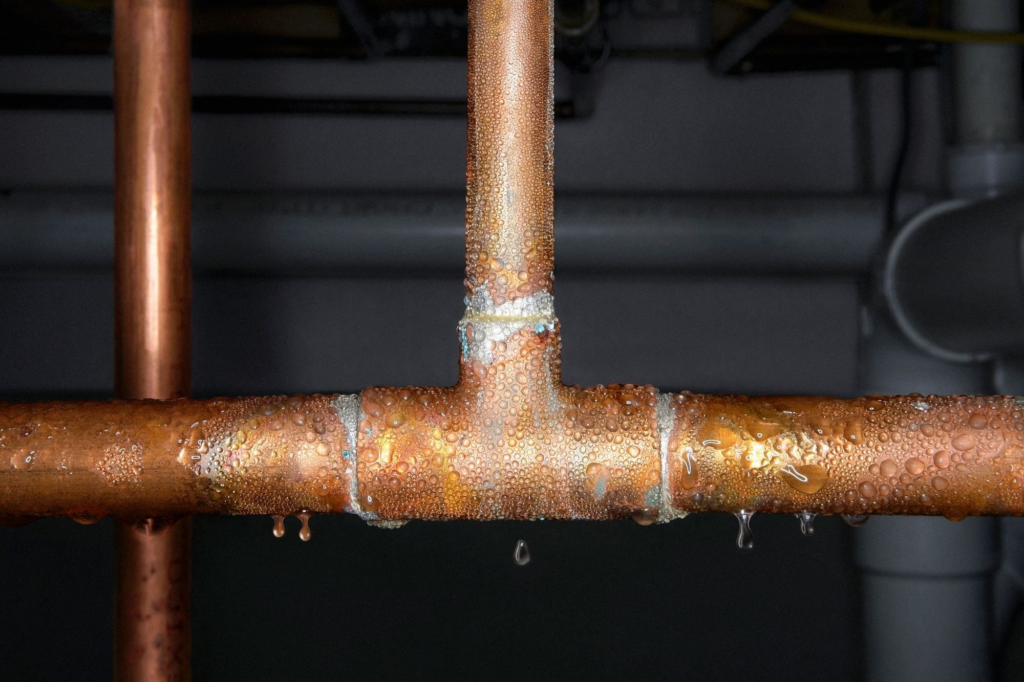 Copper Plumbing Pipe Sweating Water; condensation on copper pipe