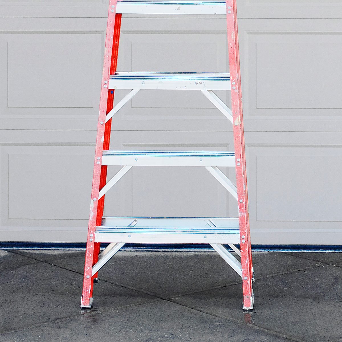 How Do You Make a Ladder Sturdier?
