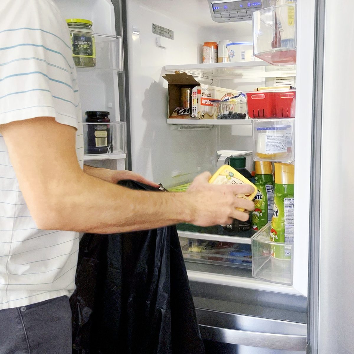 How To Clean a Refrigerator