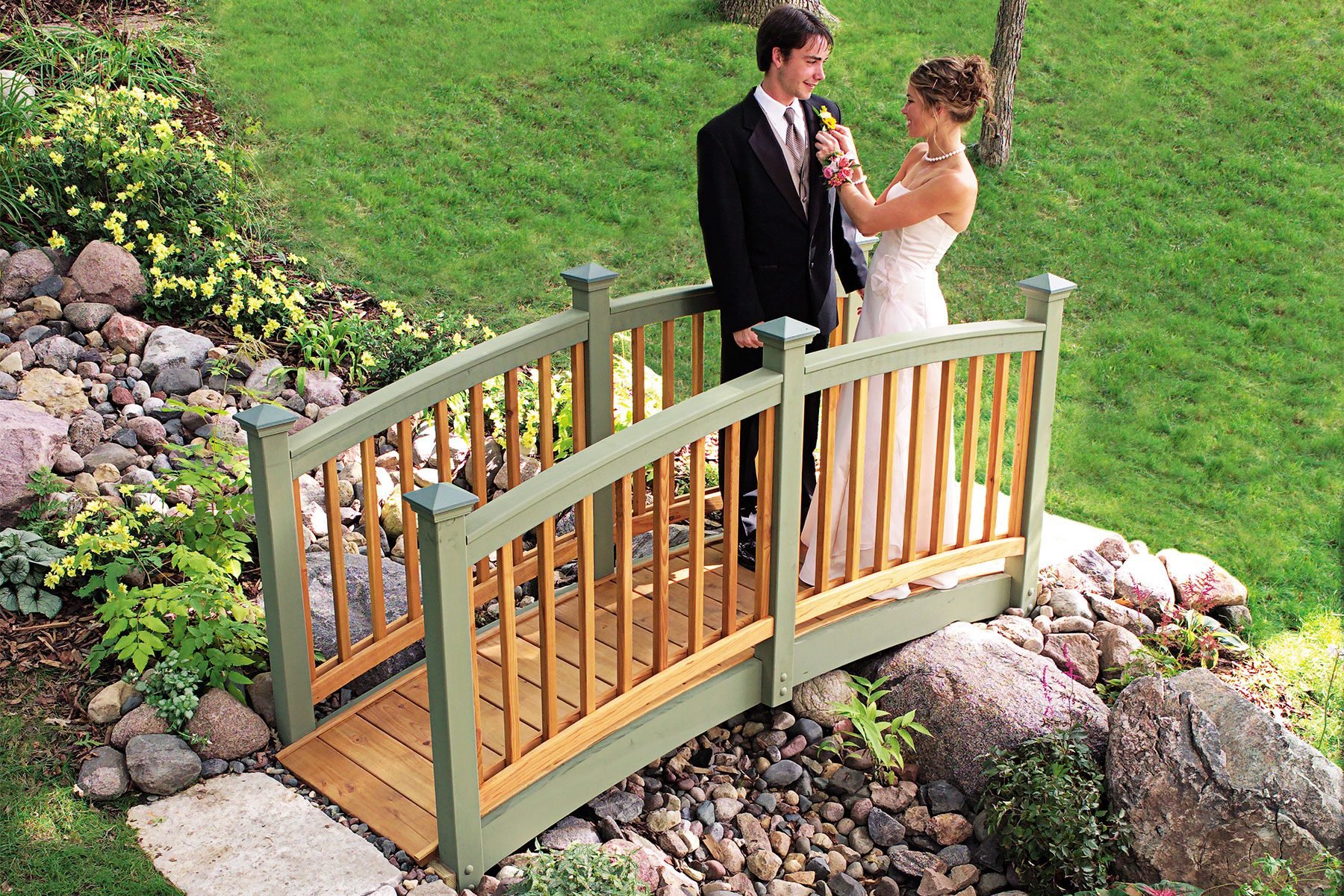 How to Build a Classic Arched Backyard Bridge
