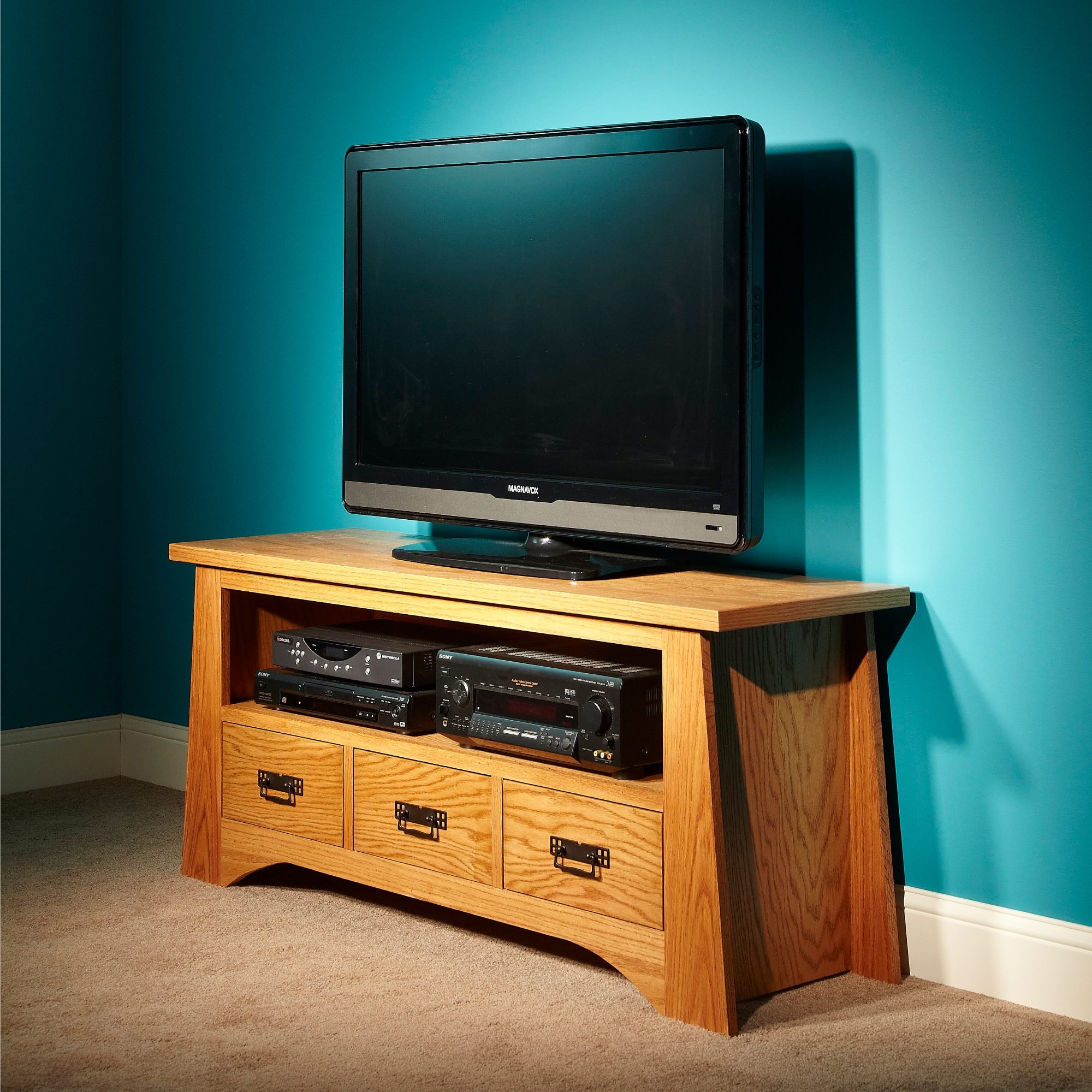 How to Build a Do It Yourself TV Stand