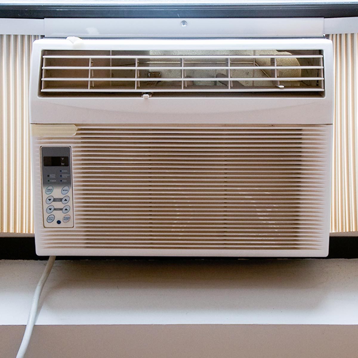 How to Clean an Air Conditioner Window Unit