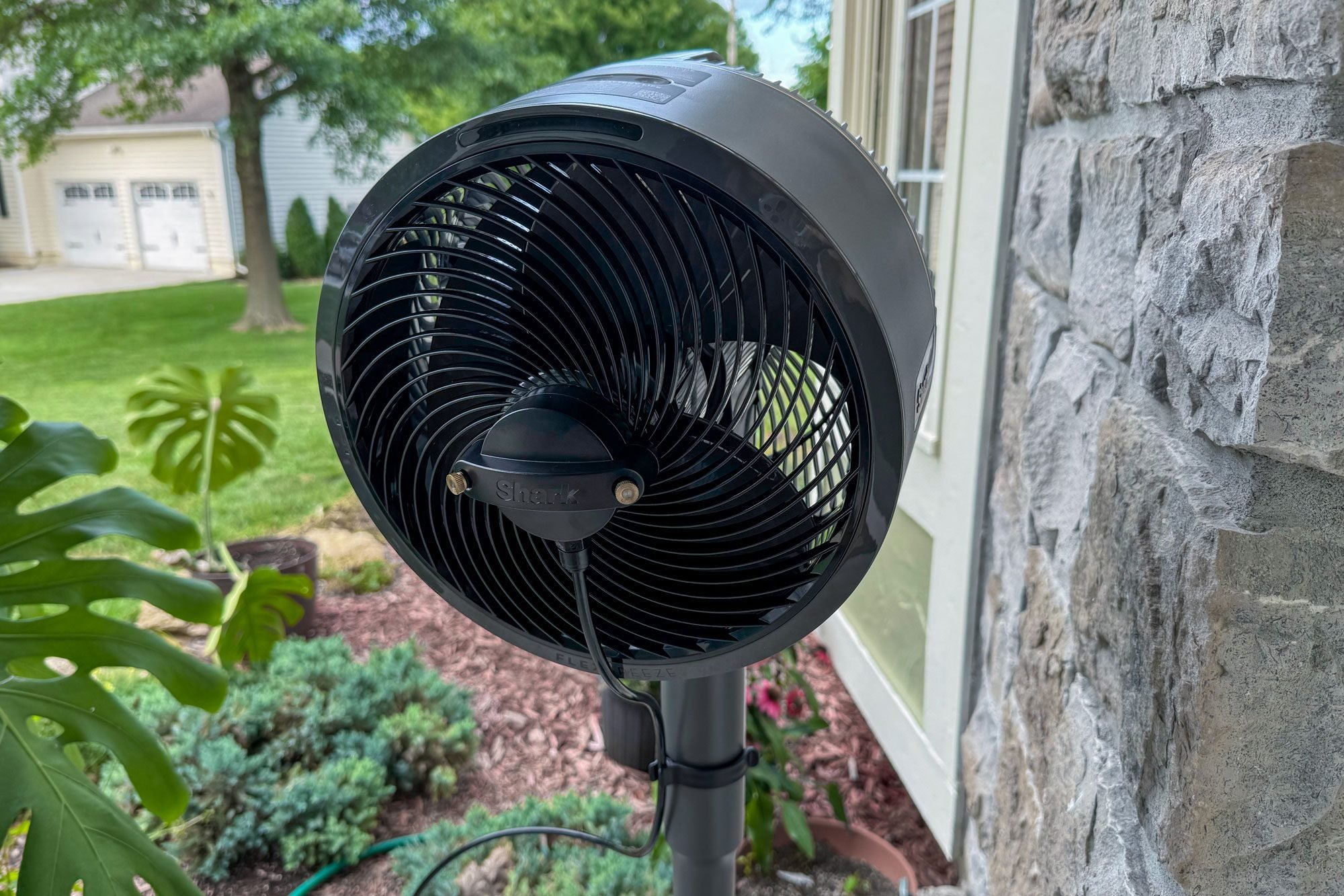 We Tried the New Shark FlexBreeze Fan, and We’re Blown Away