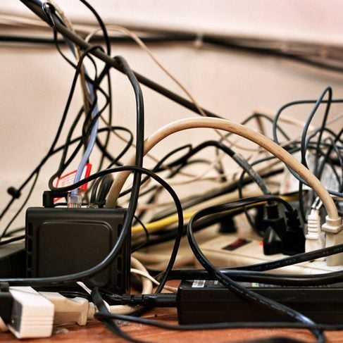 11 Best Ways to Hide Wires in a Room Without Going Into the Walls