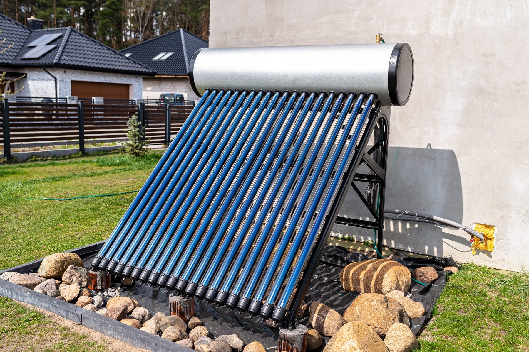 How Does a DIY Solar Water Heater Work?