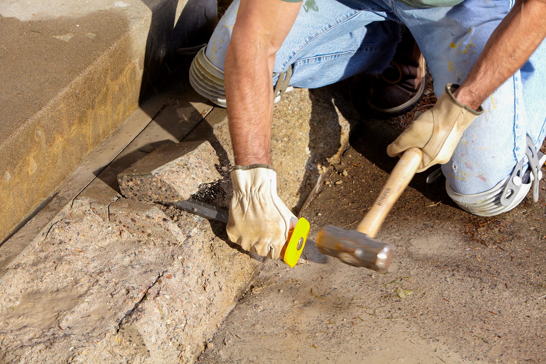 How To Repair Concrete Steps 