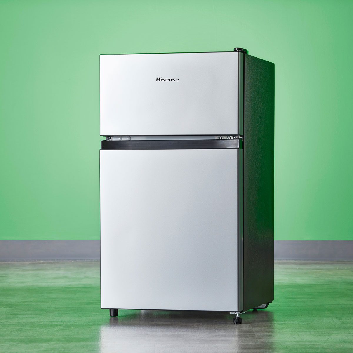 Hisense 3.1 Cu Ft Mini Fridge With Freezer