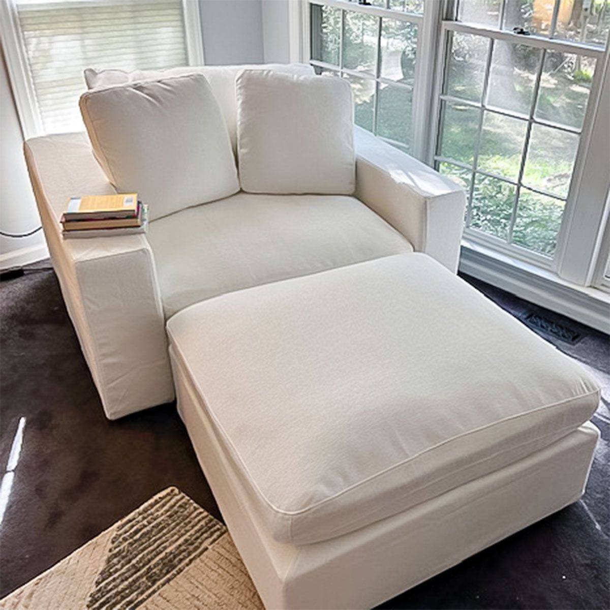 7th Avenue Armchair With Ottoman